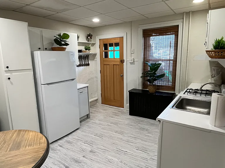 4327 Cresson St — Photo 3