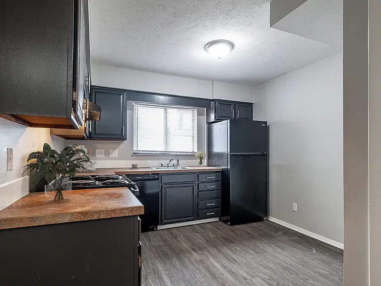 Dominion Townhomes & Apartments — Photo 12