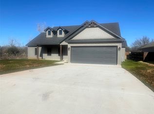 1007 Westwood Dr, Graham, TX 76450