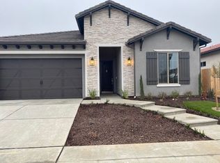 1709 N Carson Ave, Clovis, CA