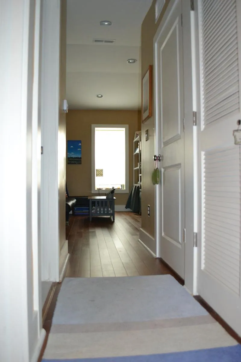 Building Photo - 774 S 15th St #3F