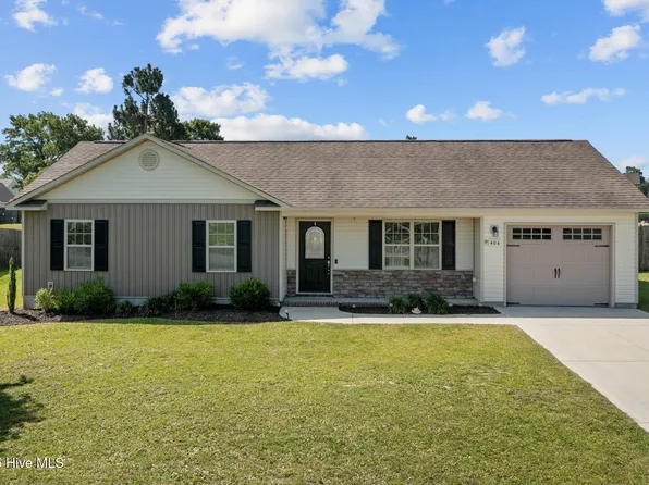 404 Bristol Lane, Hubert, NC 28539