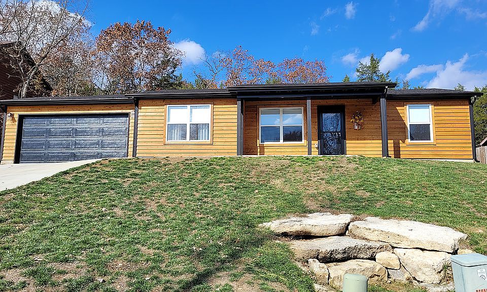 1st image of 260 Pinewoods Village Dr