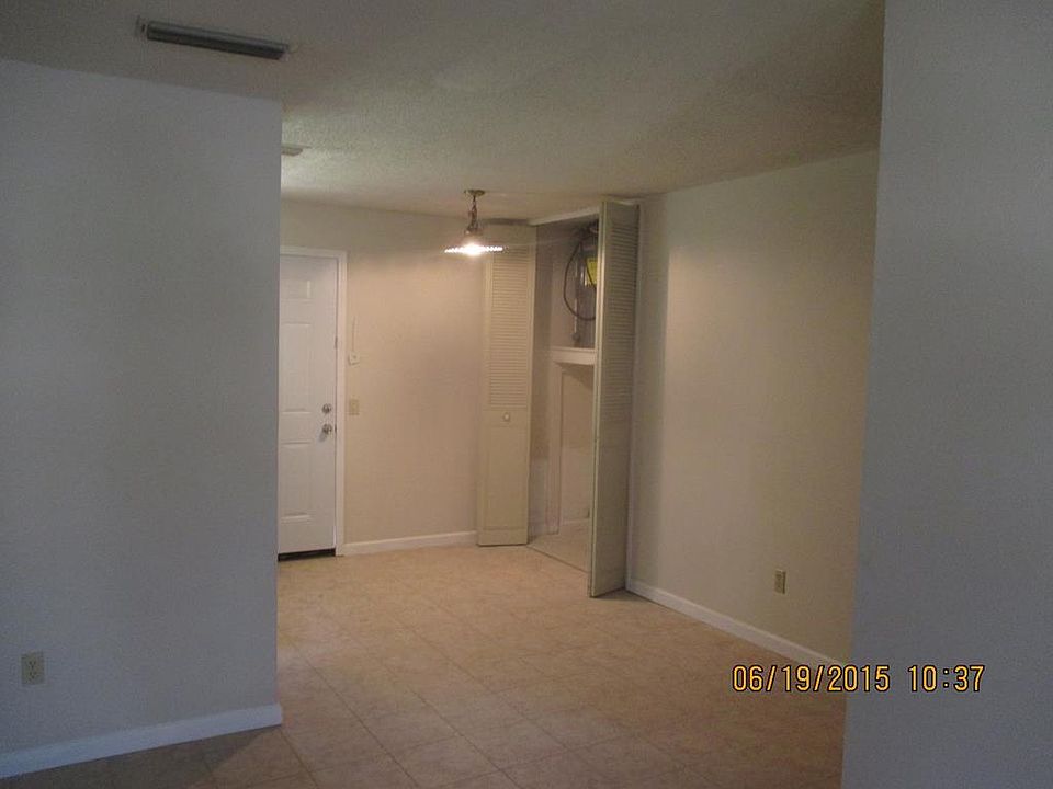 2nd image of 12416 Shorecrest Ln