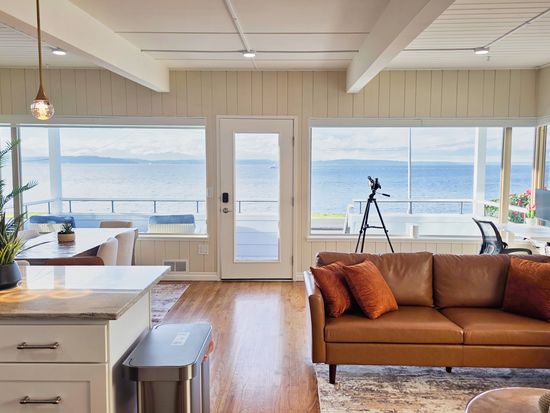 1588 Alki Ave SW, Seattle, WA 98116