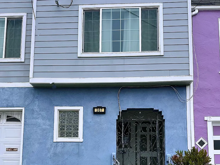 367 Willits St — Photo 1
