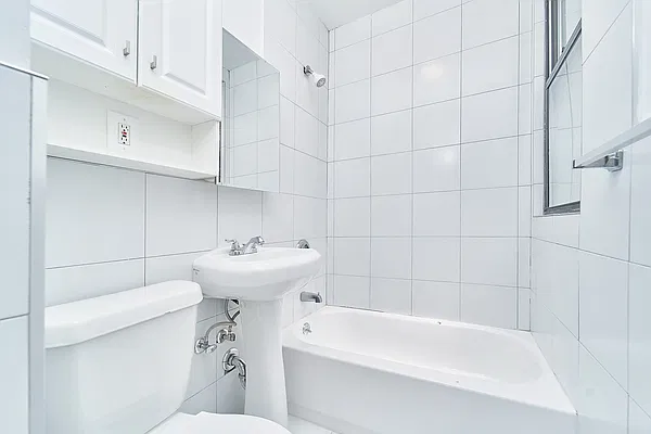 Rented by Living New York | media 16