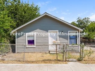 1819 San Carlos St, San Antonio, TX 78207