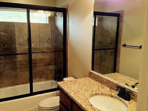 3rd image of 3409 White Oaks Dr