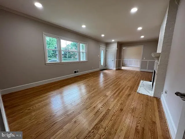 3704 Bevan Dr — Photo 5