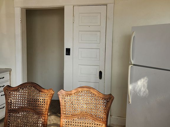 2nd image of 1435 C St #2