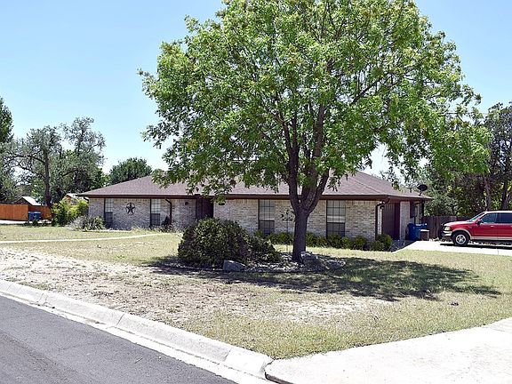 4th image of 1407 Clairmont Dr