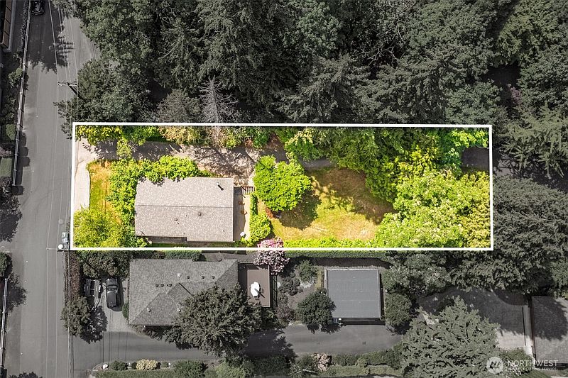 3rd image of 9412 SE 33rd Street