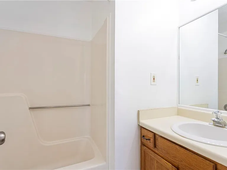 1585 Springleaf Point SE — Photo 16