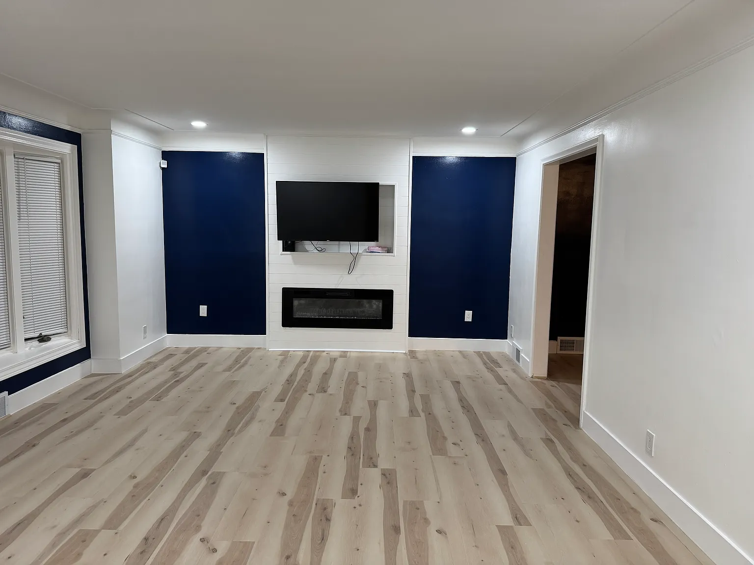 3 bed, 2.5 bath, 1488 sqft, $2,200 — Photo 4