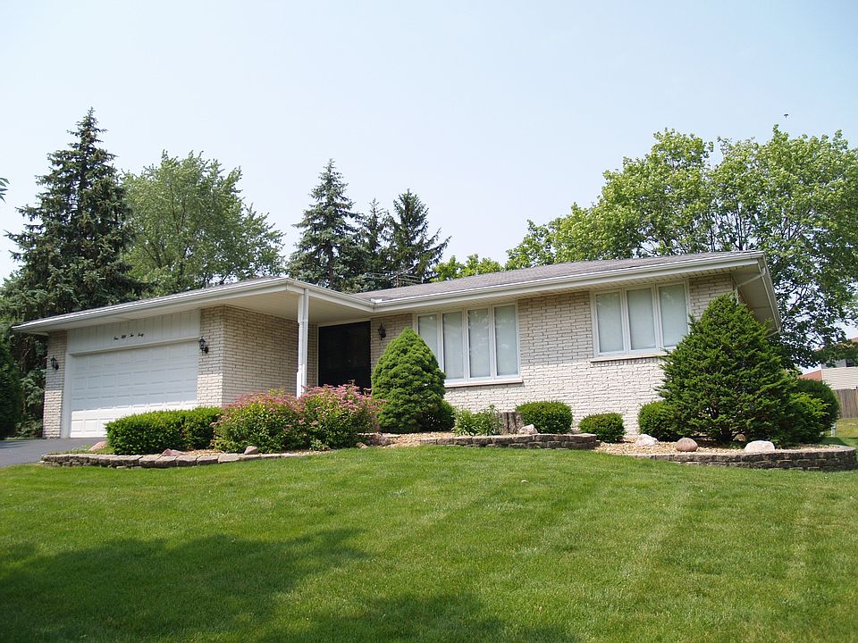 1st image of 15240 Bayberry Ct