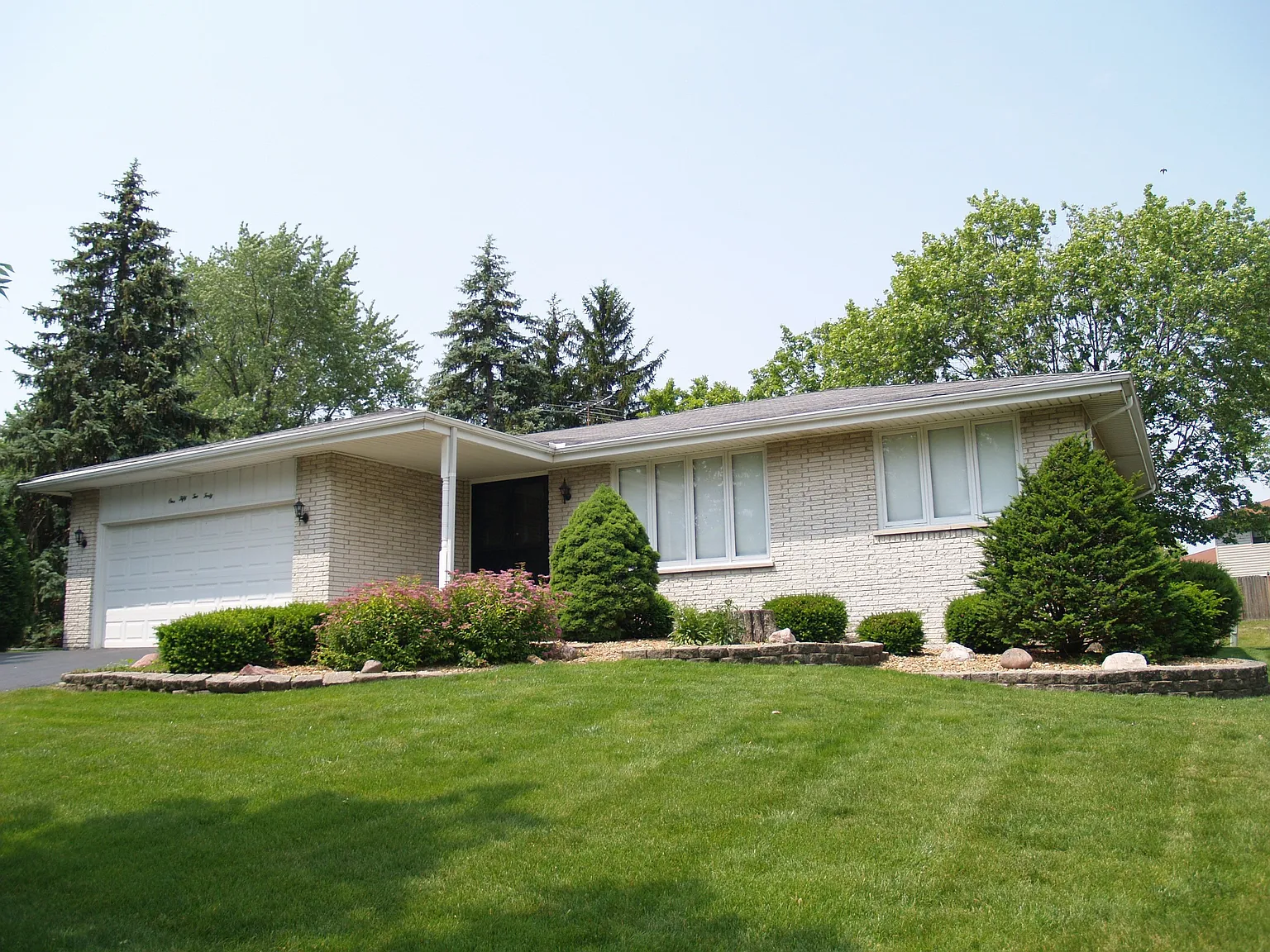 15240 Bayberry Ct photo 1