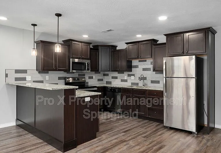 1302 S Lexington Ave #B — Photo 7
