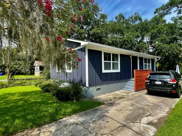 10 Oak Forest Dr, Charleston, SC 29407