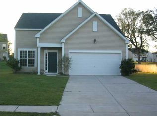 586 English Oak Cir, Moncks Corner, SC 29461