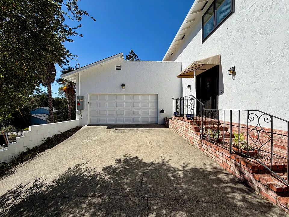 1289 Calle Del Arroyo