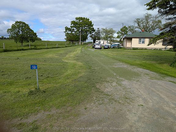 4th image of 50 Platt Rd