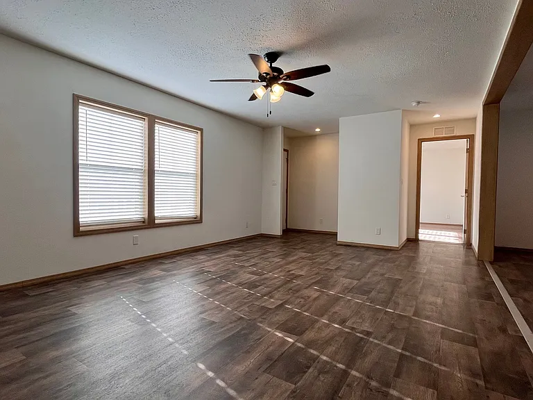 Cedar Terrace — Photo 8