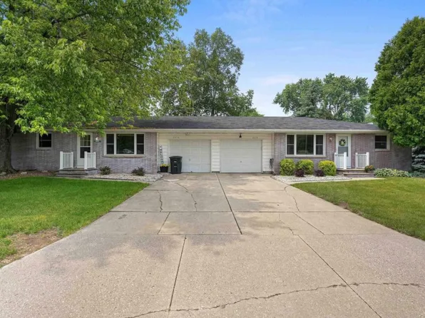 2074 Marlee Ln #2074, Green Bay, WI 54304