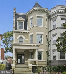 1531 Park Rd NW APT 2, Washington, DC, 20010