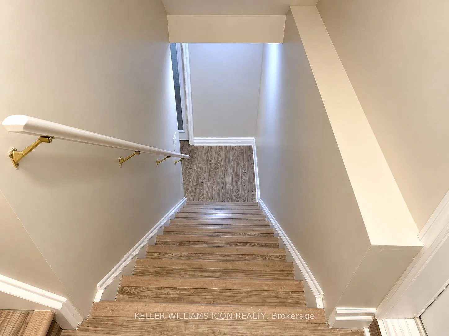 2 bed, $2,000 — Photo 4