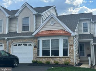 76 Grandview Dr, Warminster, PA 18974