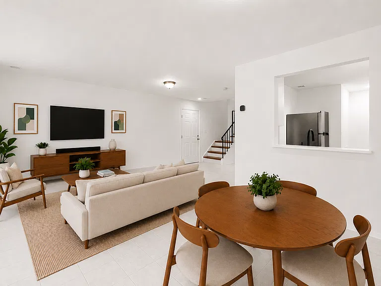 Virtually Staged Living / Dining