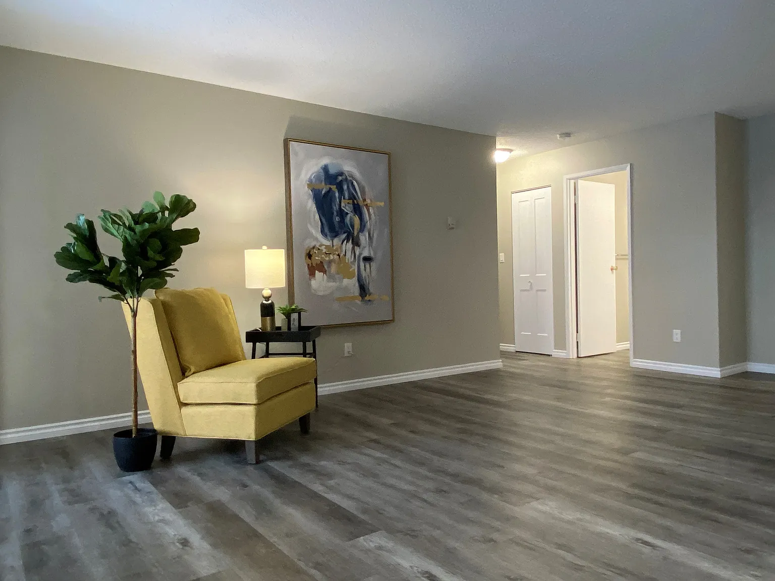 Pinecrest Apartments - Choose your rent level - Call for Details - Heat, water — Photo 4