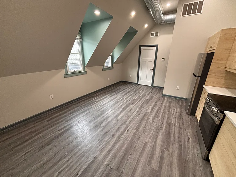 29 E Utica St #2C — Photo 19