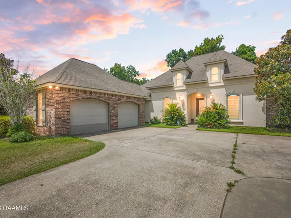 122 Timberland Ridge Blvd, Lafayette, LA 70507