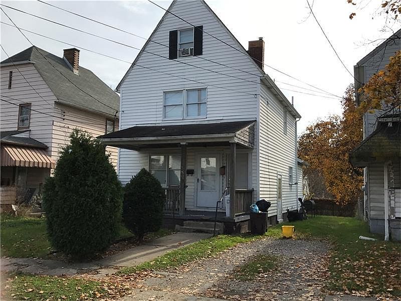 2nd image of 1807 Main St