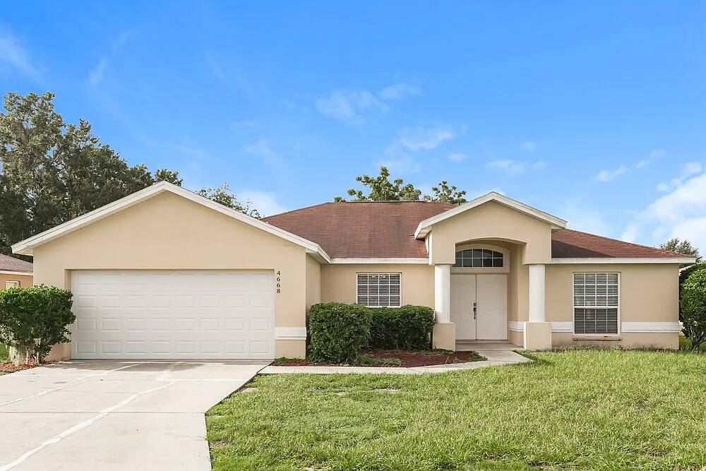 4 bed, 2.0 bath, 1864 sqft, $2,325 — Photo 1