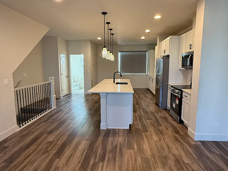 2044 Alcott Way — Photo 4