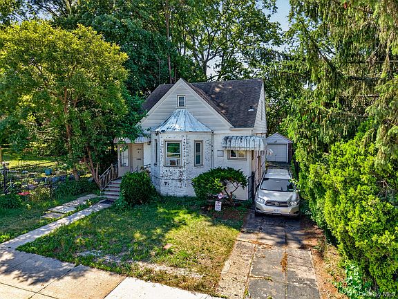 3rd image of 185-06 64th Avenue