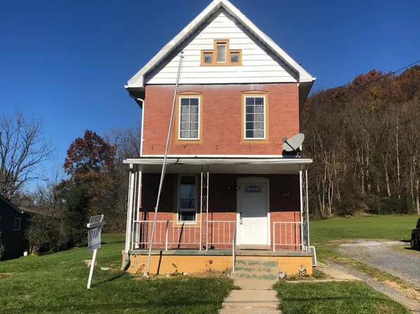 151 Fairview St, Beech Creek, PA 16822