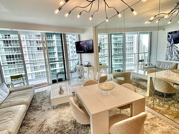 3rd image of 475 Brickell Ave #3206