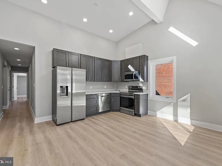 4535 Avondale St #1 — Photo 9