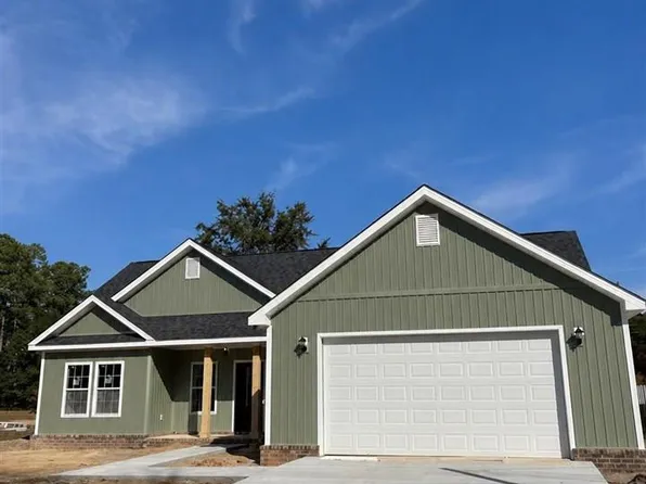 1124 Patrick Hwy, Hartsville, SC 29550