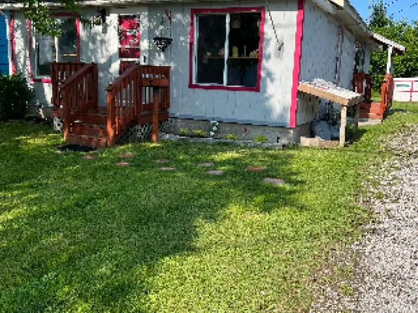 213 N Lake St, Oscoda, MI 48750