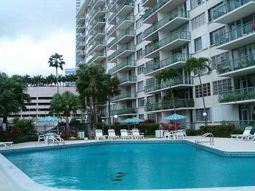 1st image of 1408 SE Bayshore Dr APT 407