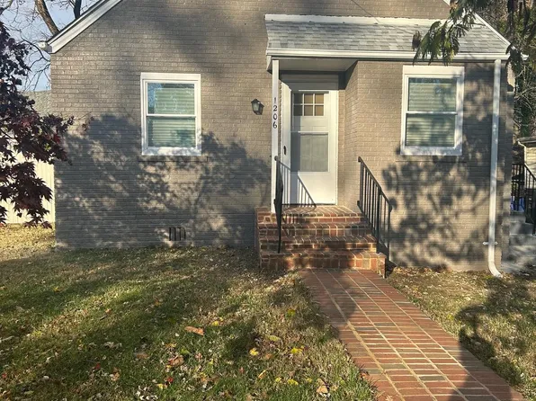 1206 Farmingdale Ave, Capitol Heights, MD 20743