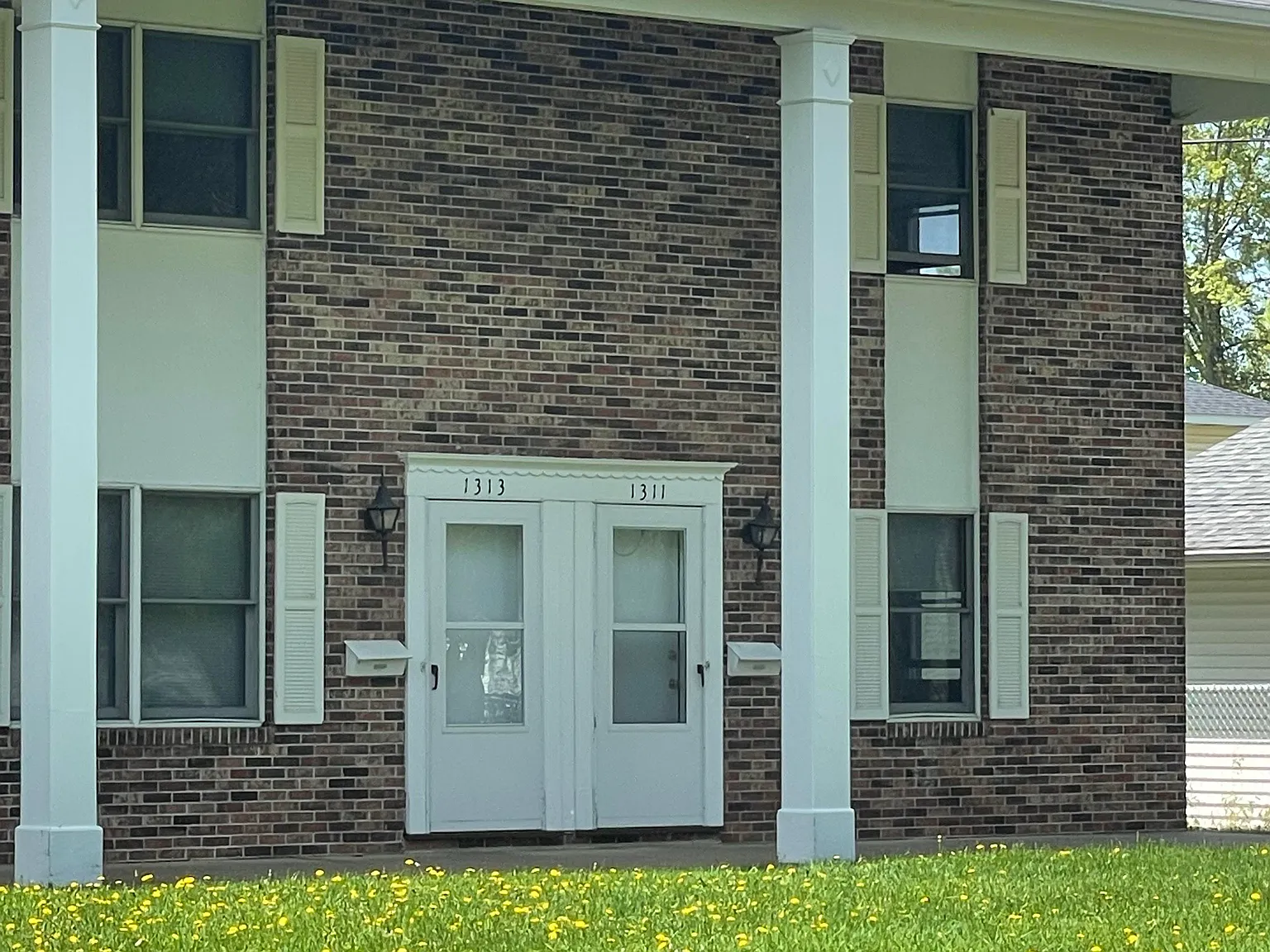 2 bed, 1200 sqft, $1,025 — Photo 2
