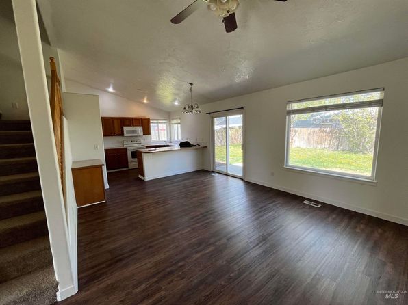 1308 W Ryegrass Ct, Kuna, ID 83634