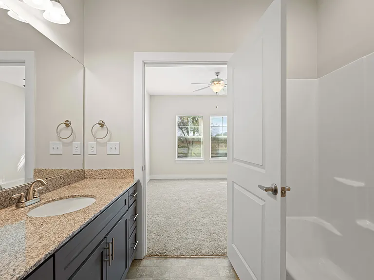 Gateway Apartments — Photo 35