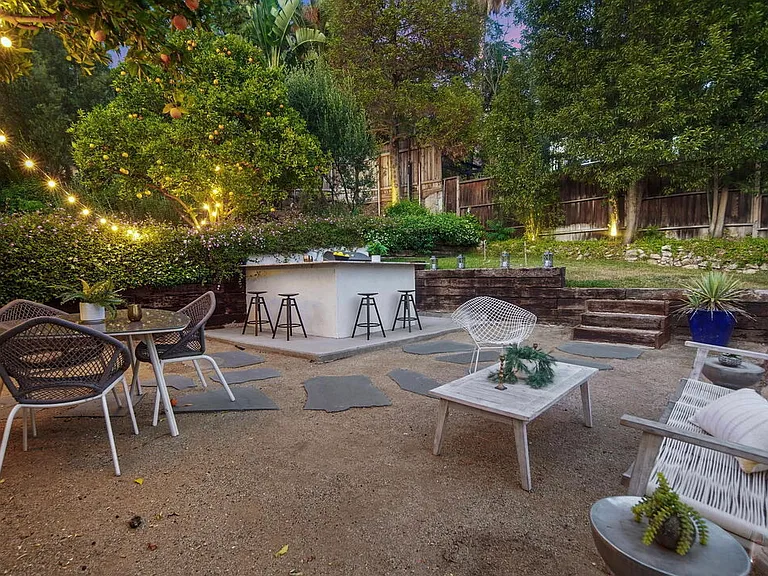 2269 Cove Ave — Photo 42